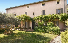 Awesome Apartment In Morières-Lès-Avignon
